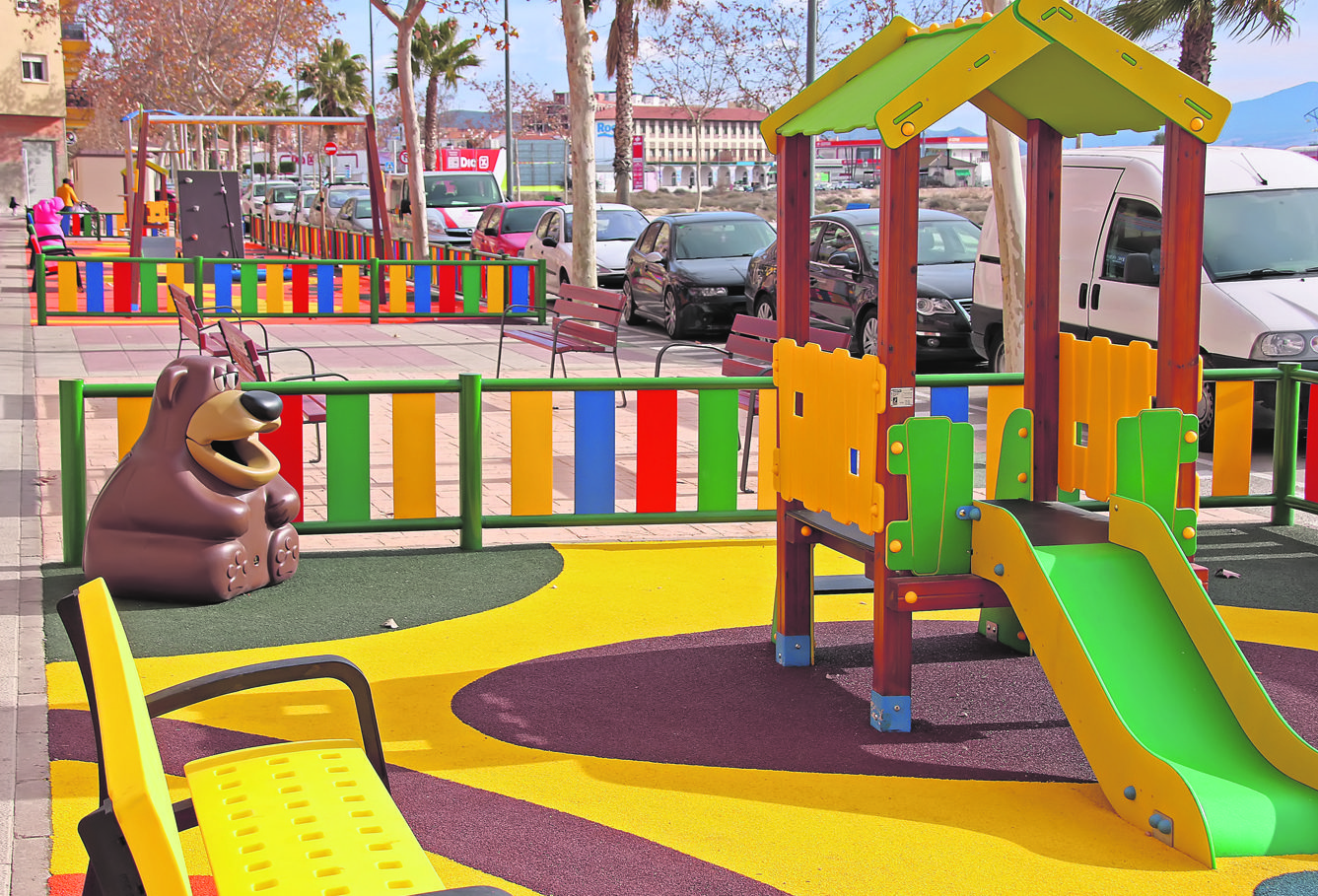 Los parques y zonas de juegos infantiles abren con normas de uso específicas