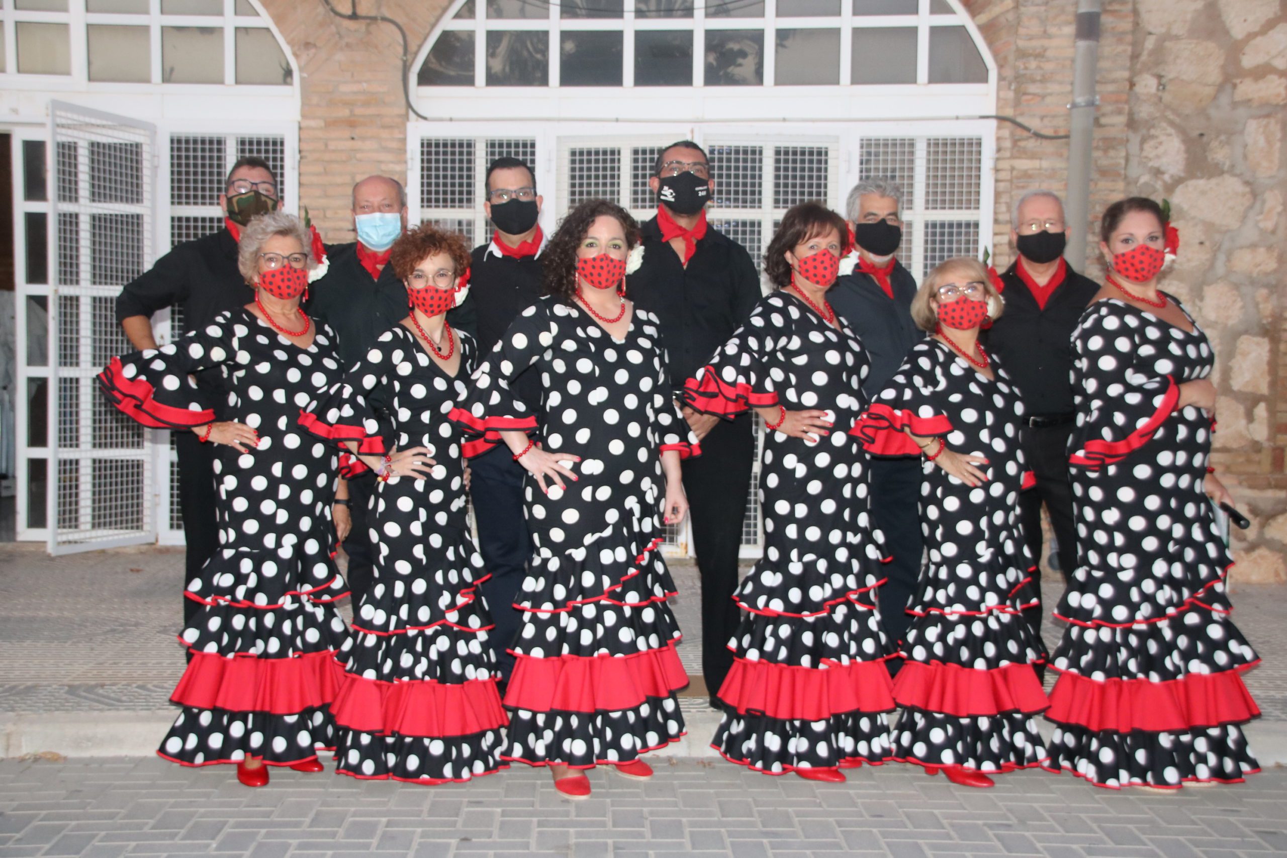 El Coro Rociero Sha Shá Vámonos! alegra las noches del paseo jumillano