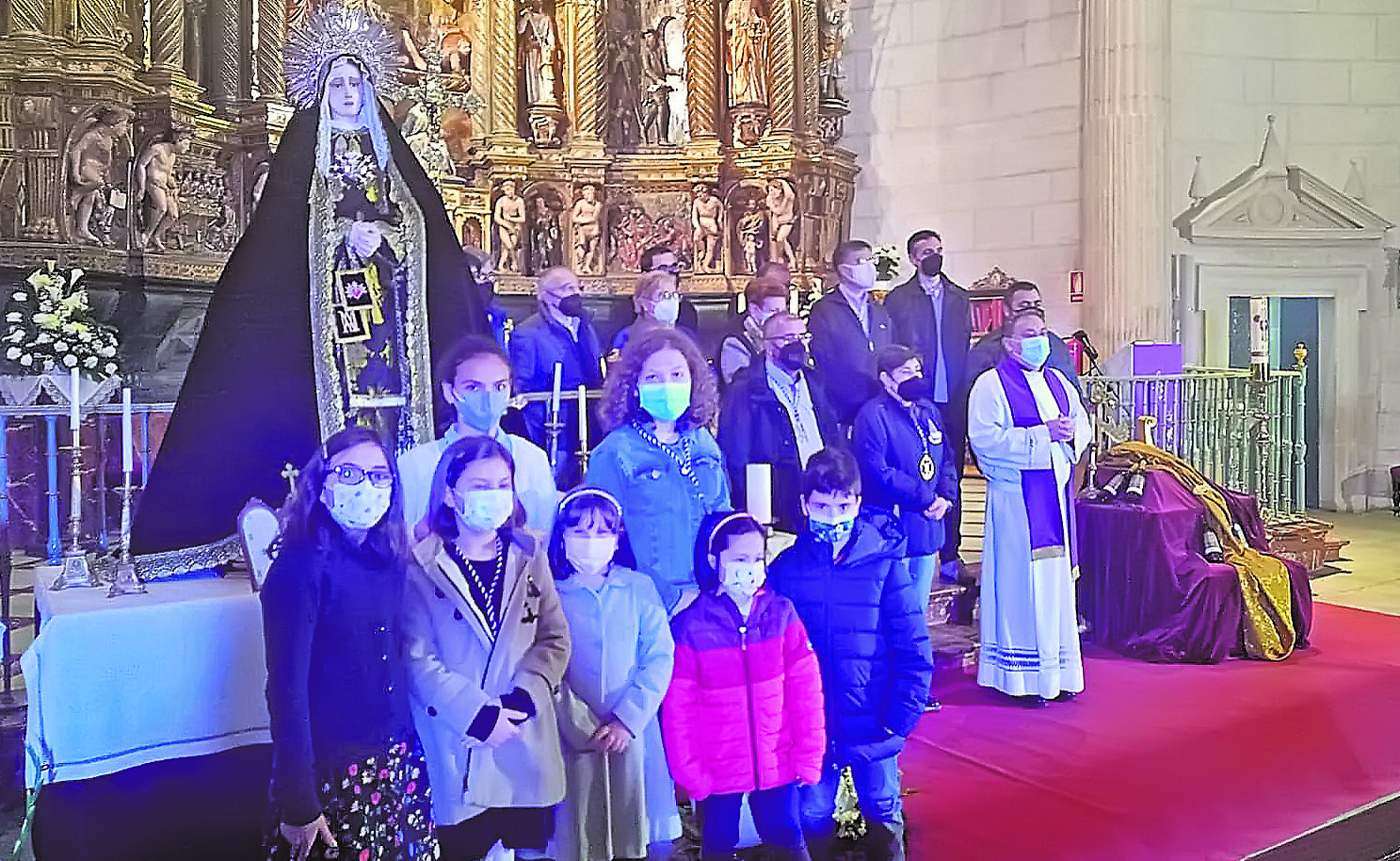 La Hermandad Jesús Prendido celebra el Rezo del Santo Rosario