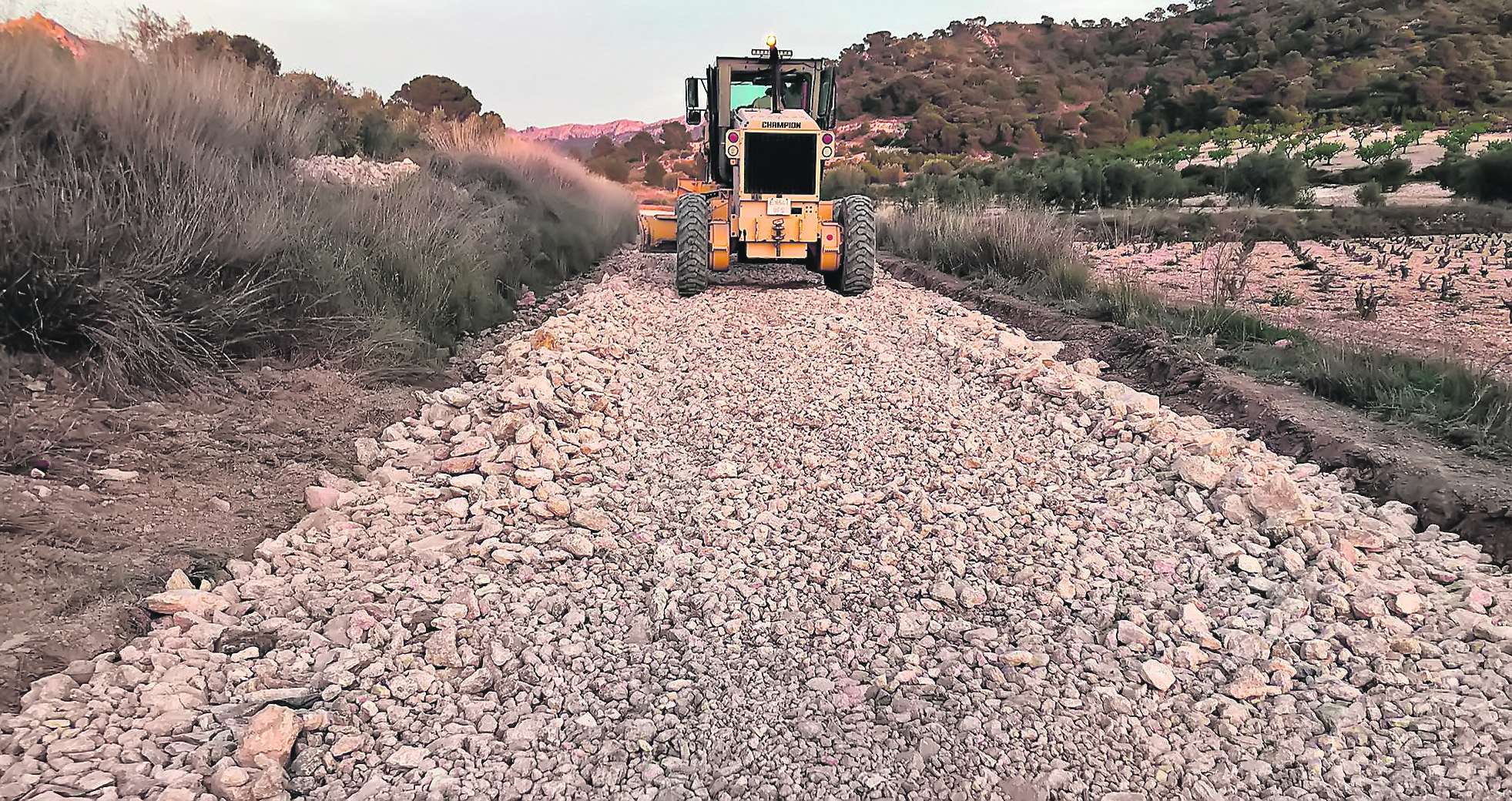 Comienzan las obras del camino Canalizo Cantero donde se van a  invertir casi 45.000 euros