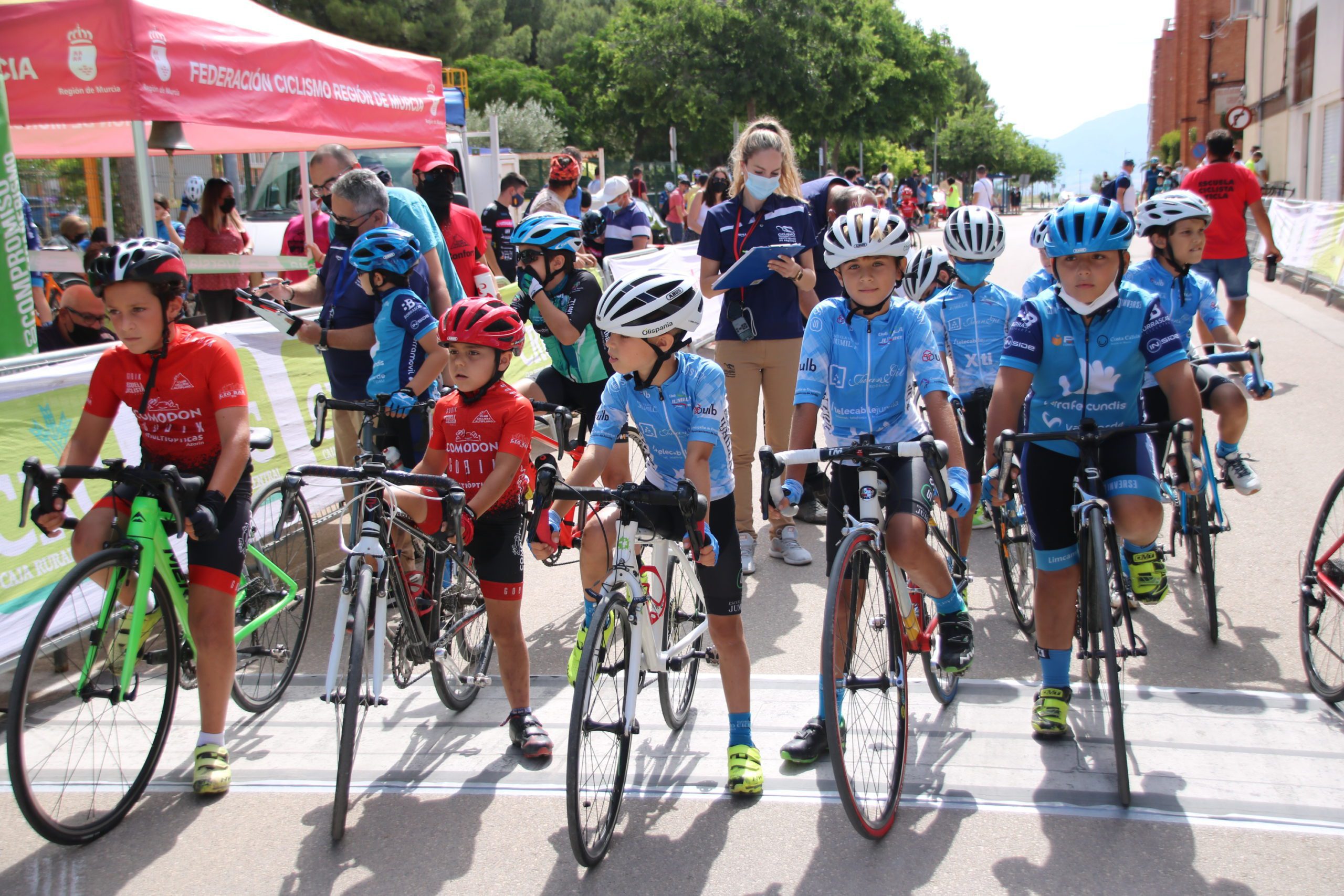 El IV Trofeo de Escuelas BTT y la Copa Cadete atraen a Jumilla a más de 200 ciclistas de la Región