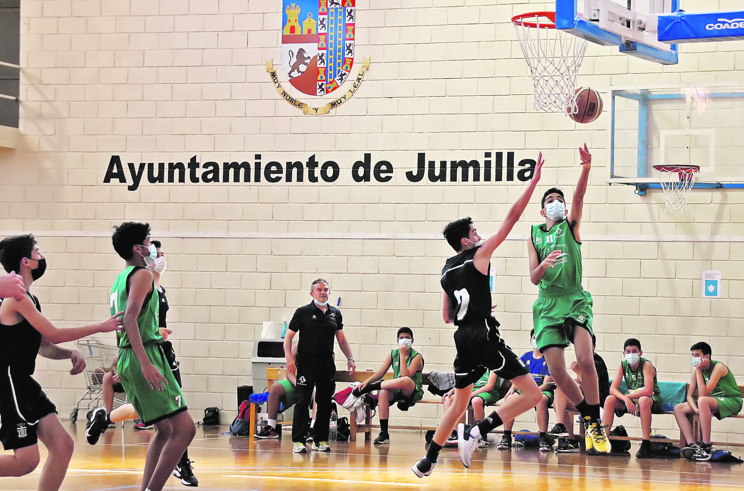La Escuela de Baloncesto ‘dio la cara’ contra el Cartagena CB