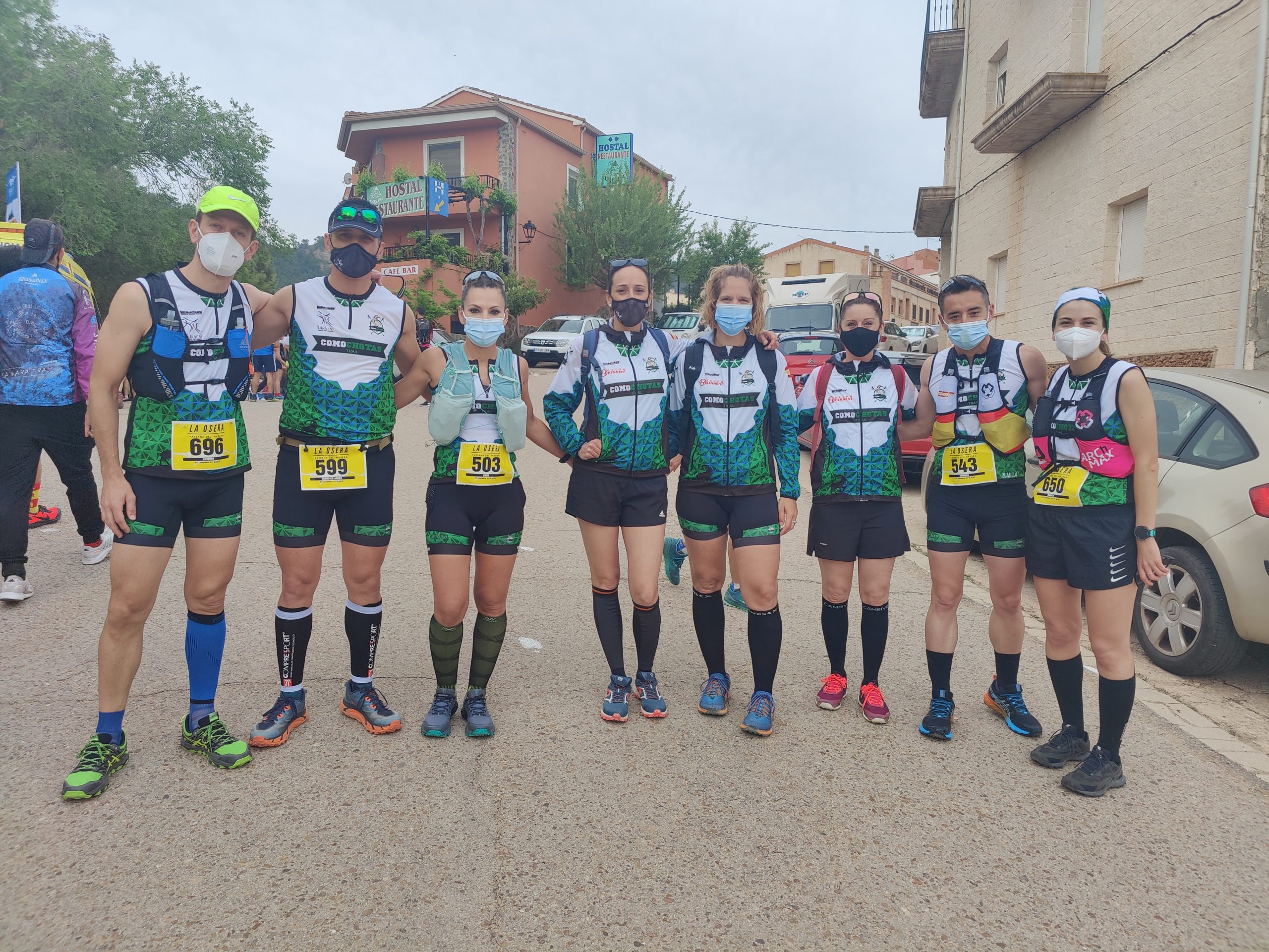 Varios atletas de los Chotas Trail participan en la Maratón de la Osera