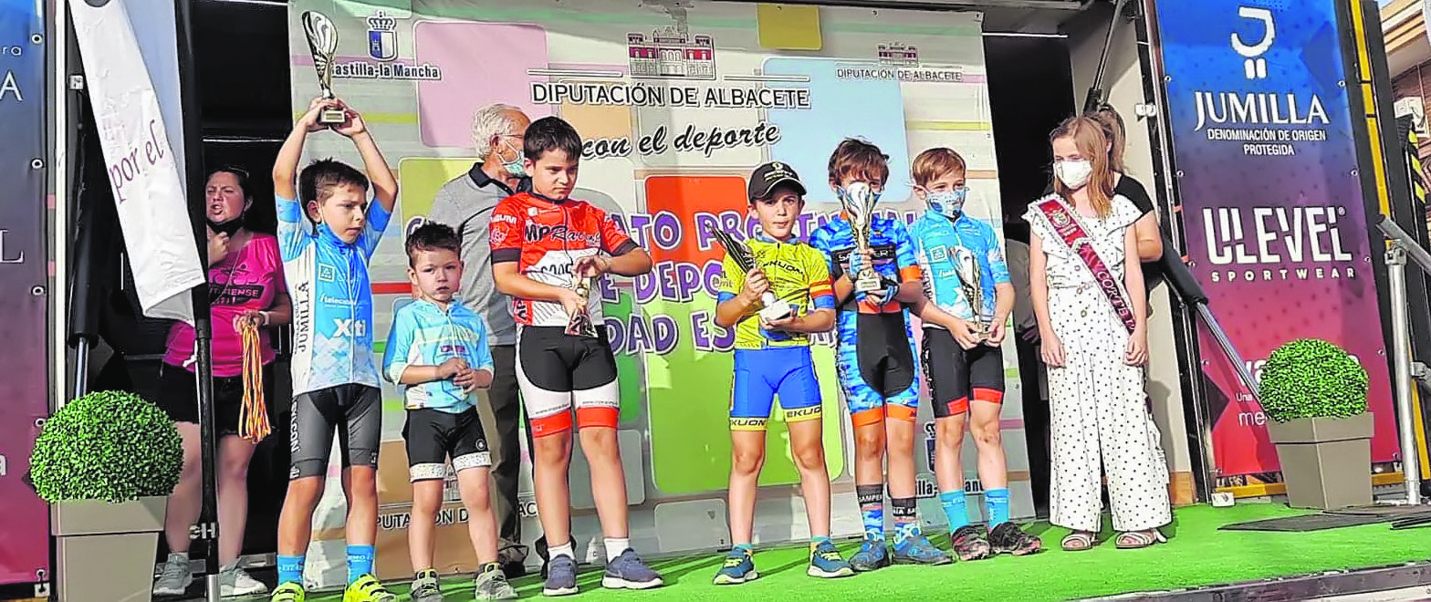 La Escuela de Ciclismo de Jumilla participa en pruebas de Ontur y Novelda