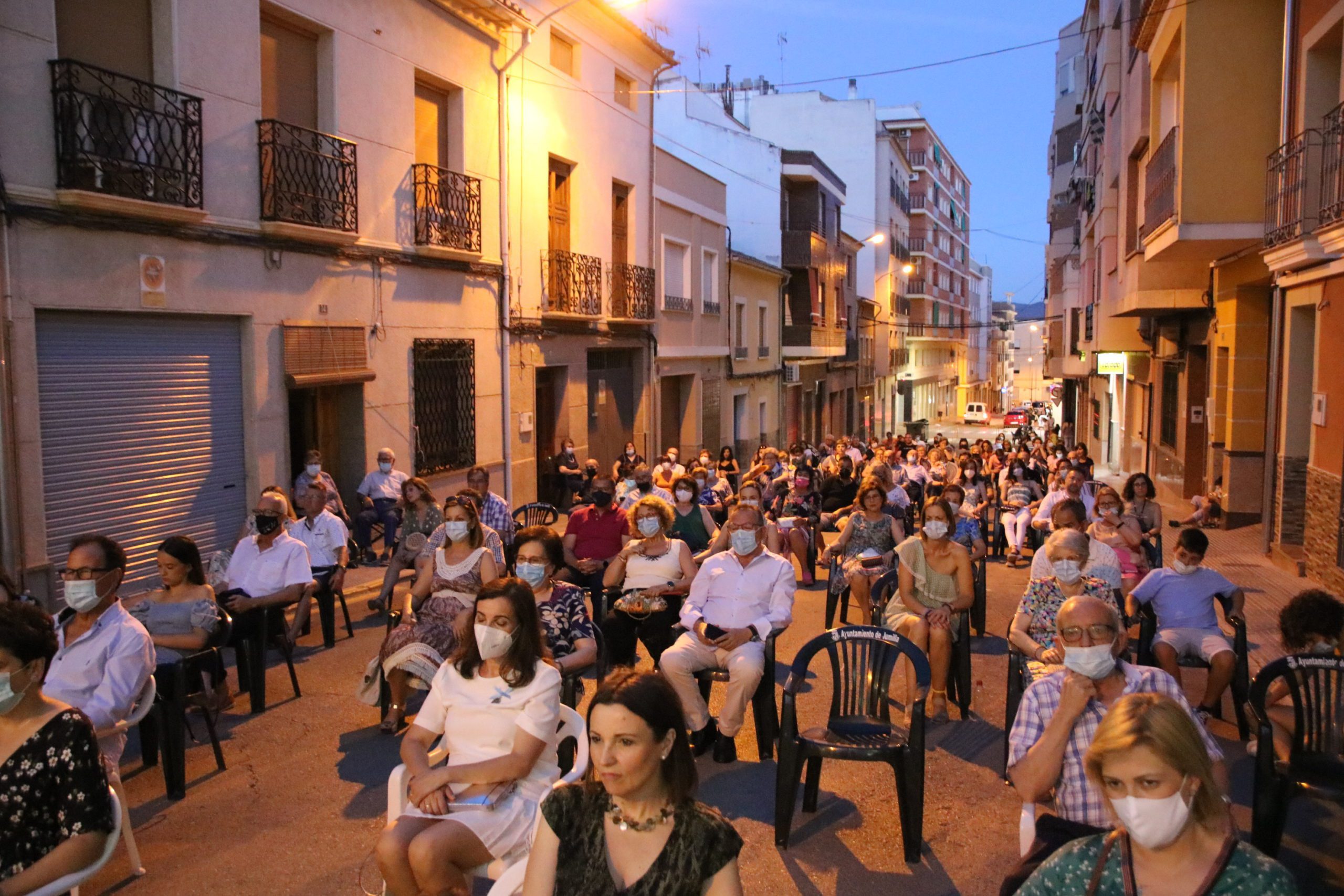 La Cofradía Beso de Judas rinde culto a la imagen de San Pedro