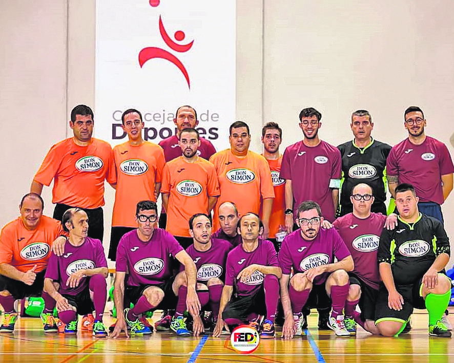 El Club Deportivo Aspajunide participó con dos equipos en el Campeonato de España Feddi de fútbol sala