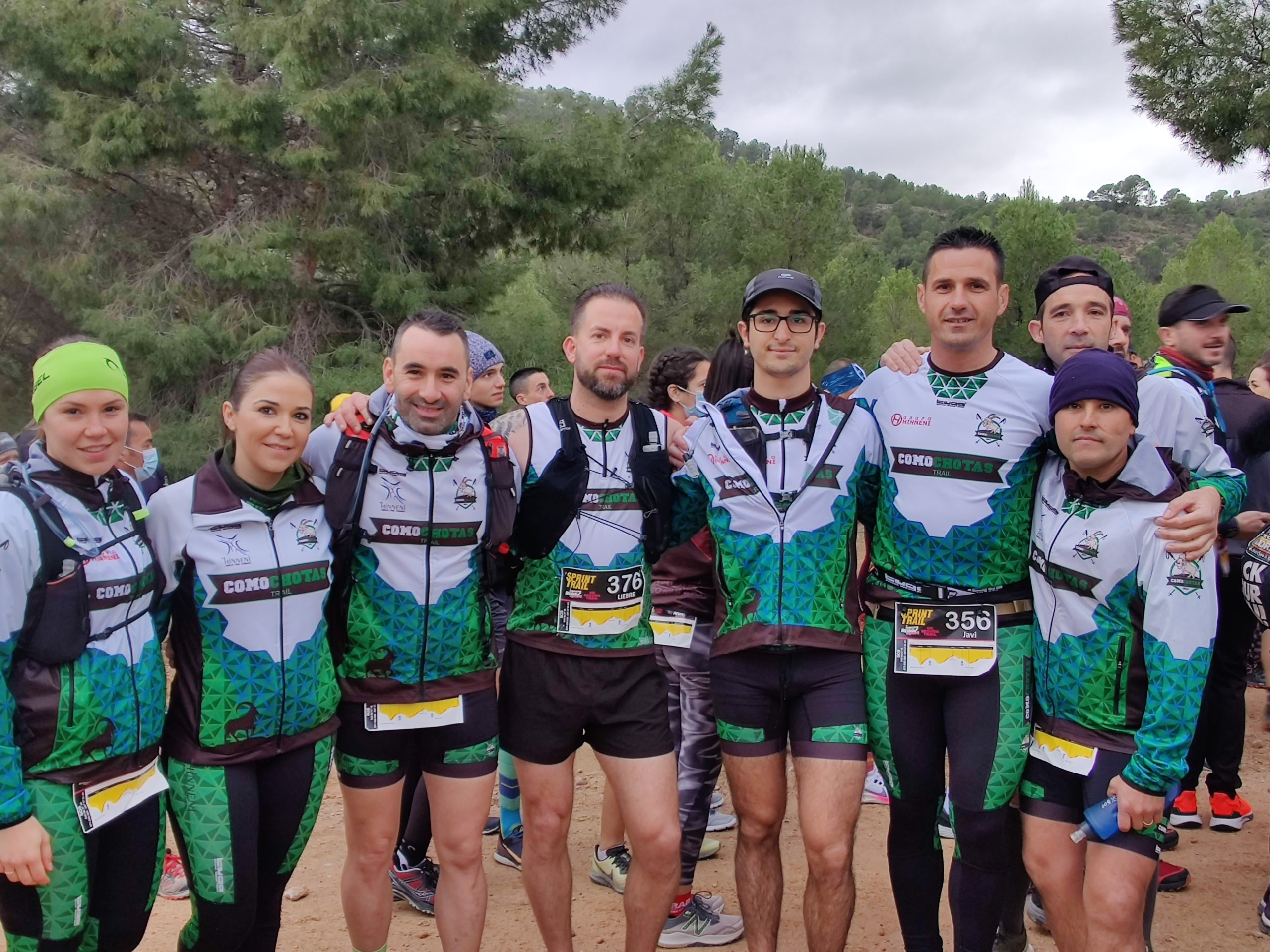 Una docena de ‘Chotas’ toman la montaña en Elche de la Sierra