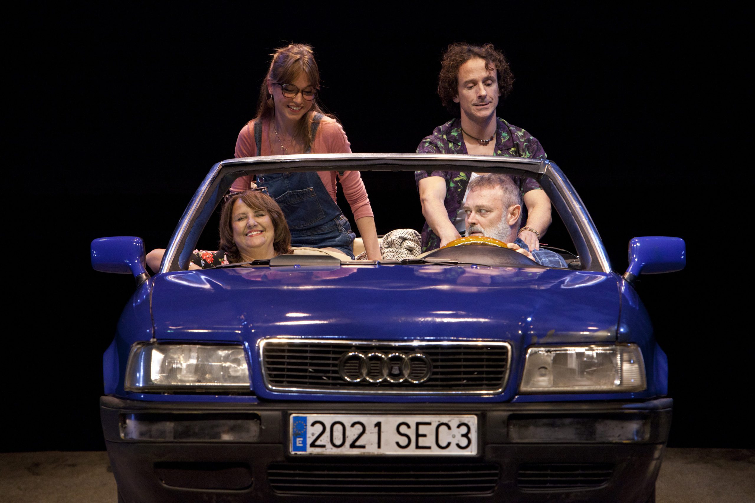 El actor Pablo Carbonell aparca este sábado en el Teatro Vico con “Bla bla coche”