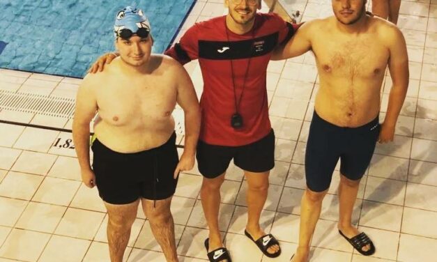 Juan Francisco Tomás y Sergio Carrión se traen 4 oros y 3 platas del Regional de Natación FEDEMIPS