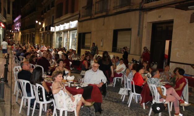 Música entre Vinos hace su segunda parada en Casa Canales, en pleno centro de la ciudad