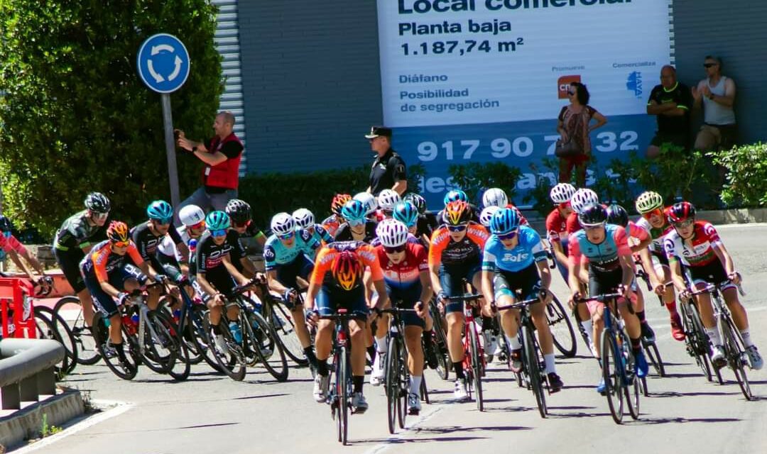 El joven ciclista Pedro García Tomás gana el Gran Premio de Vilamarxant