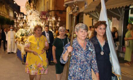 La Patrona de Jumilla, la Virgen de la Asunción, es recibida por San Roque en su primer traslado