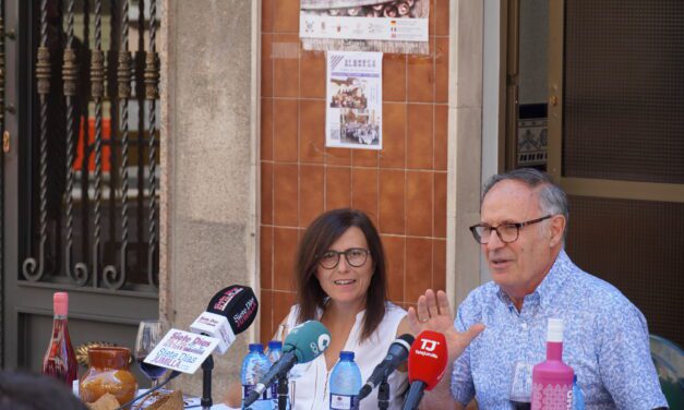 Elena Pacheco: “La revista de La Alborga es muy divertida, didáctica, irónica y terapéutica, como el campo”