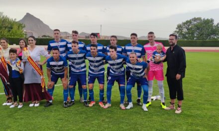 El Jumilla Atlético tropieza con la mala suerte de los penaltis en su debut de pretemporada