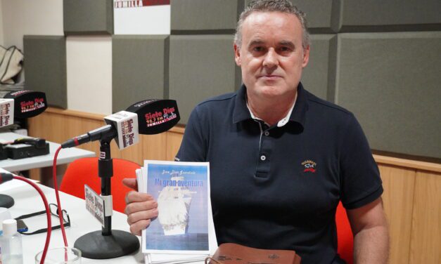 José Díaz presentará “Mi gran aventura”, su diario de abordo en el buque escuela Elcano