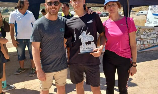 Jesús Piqueras y Jorge González, en el Campeonato Regional de Motocross