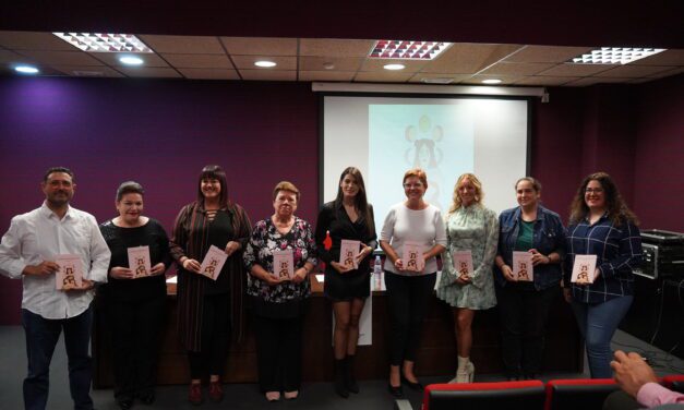 Gemma Guardiola presenta su segundo libro ‘Premeditación, nocturnidad y poesía’