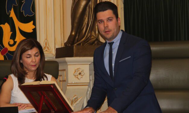 El concejal Aitor Jiménez marca su línea roja y afirma que su futuro “no está en el PP”