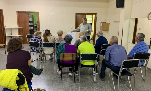 El Ayuntamiento informa a los vecinos de San Juan de las obras que se van a llevar a cabo en el barrio