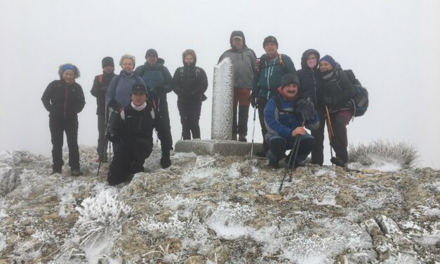 Los senderistas del Hinneni suben al Mentiras y al Calar del Río Mundo