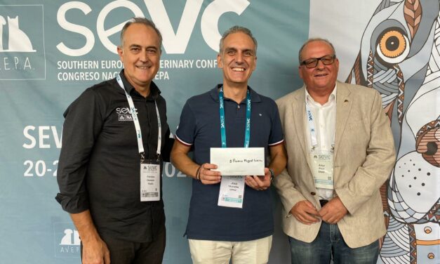 El profesor de Veterinaria Jesús Talavera recibe el primer premio del certamen Miguel Luera