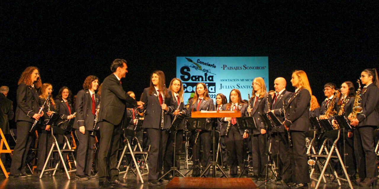 Los músicos de la Julián Santos le rinden honor a Santa Cecilia