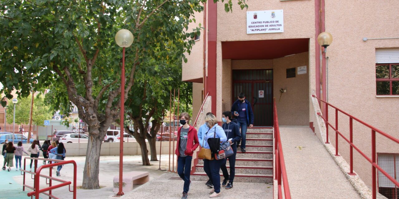 La Escuela de Adultos ha programado una charla sobre violencia de género para este miércoles