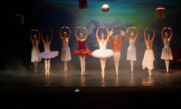 El espíritu de la Navidad inunda el Vico con el ballet “El Cascanueces”