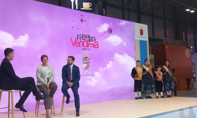 Jumilla muestra a los visitantes de Fitur la Fiesta de la Vendimia