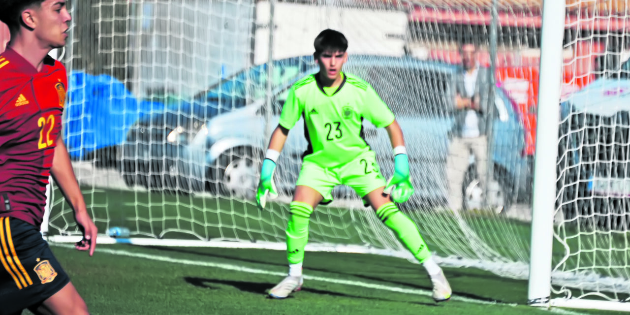 El portero jumillano Carlos Guirao debuta con la Selección Española