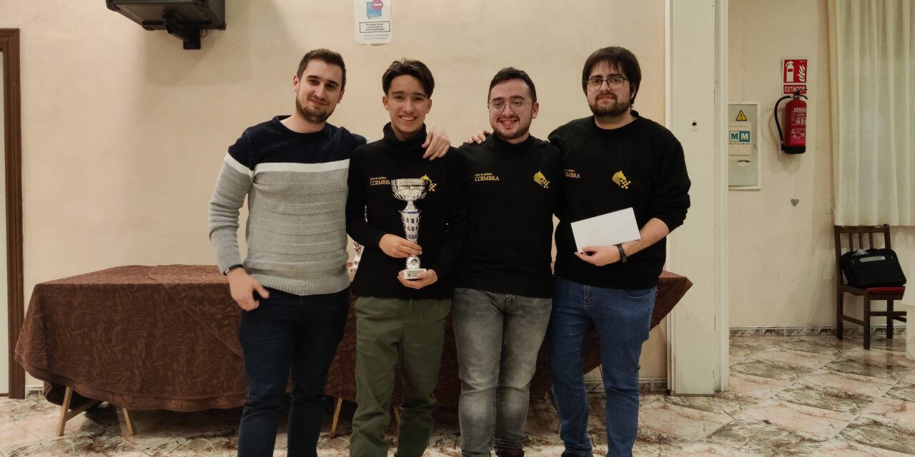 El club de ajedrez Coimbra mete a tres equipos entre los diez primeros de la Copa Federación
