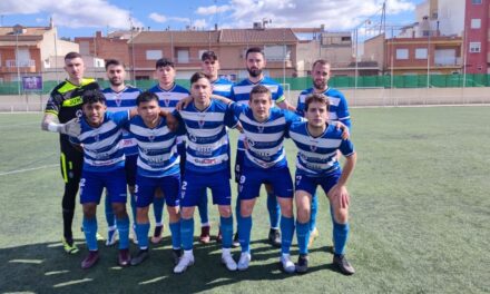 La falta de gol sigue cebándose con el Jumilla Atlético que perdió en Los Garres (2-1)