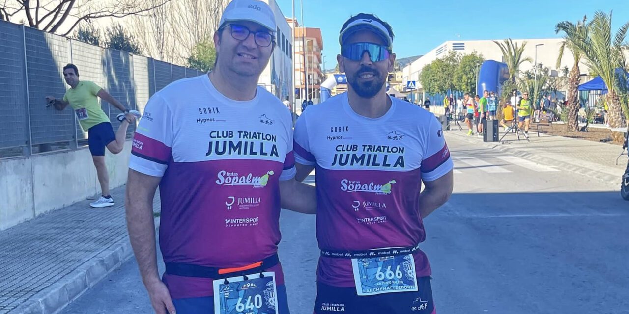 ‘Los Antonios’ del Triatlón Jumilla participan en la Media Maratón de Archena y en Elche
