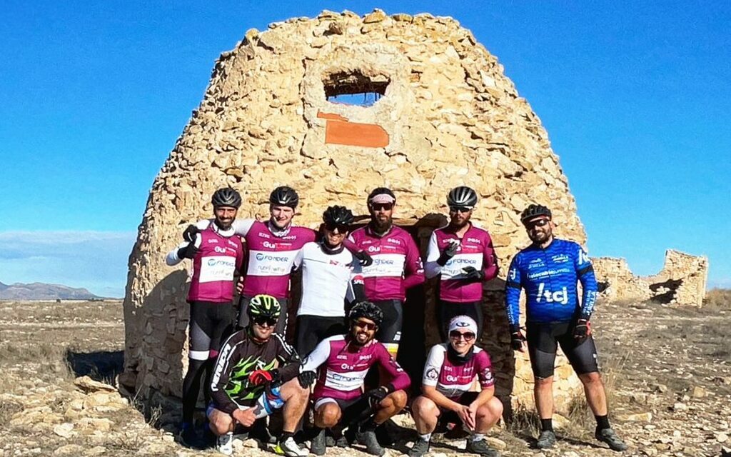 Los ciclistas del Íberos Bike se van de ruta por los cucos del término