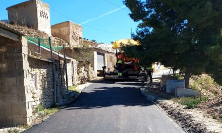 Se acondiciona el camino de acceso a las cuevas de La Raja