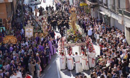 La luz, la alegría y el color, estallan en Jumilla con Jesús Resucitado