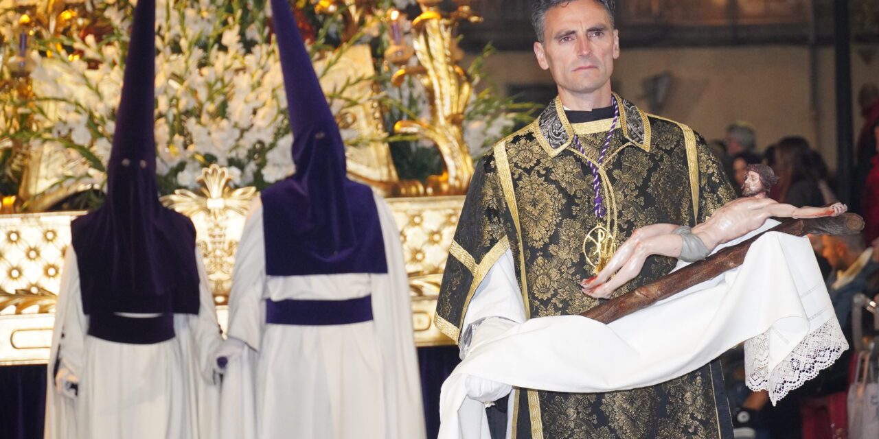 La procesión de Jesús Prendido marca la fecha de su crucifixión