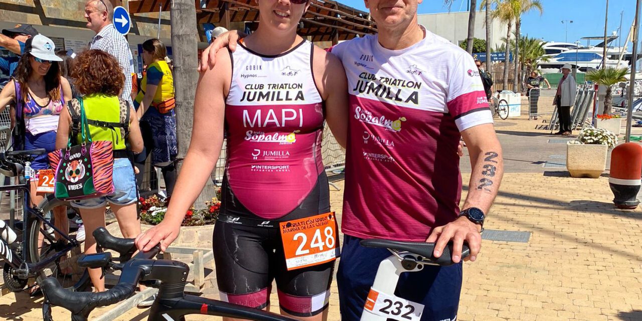 Pascual Burruezo y Mapi Bernal, en el Triatlón de San Pedro del Pinatar