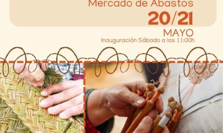 La XIII Muestra de Artesanía se celebra durante el fin de semana en el Mercado