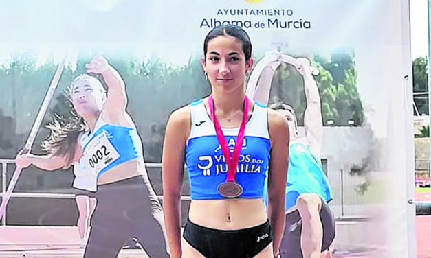 Fátima Hernádez se trae el bronce de las combinadas en el Campeonato Sub-18