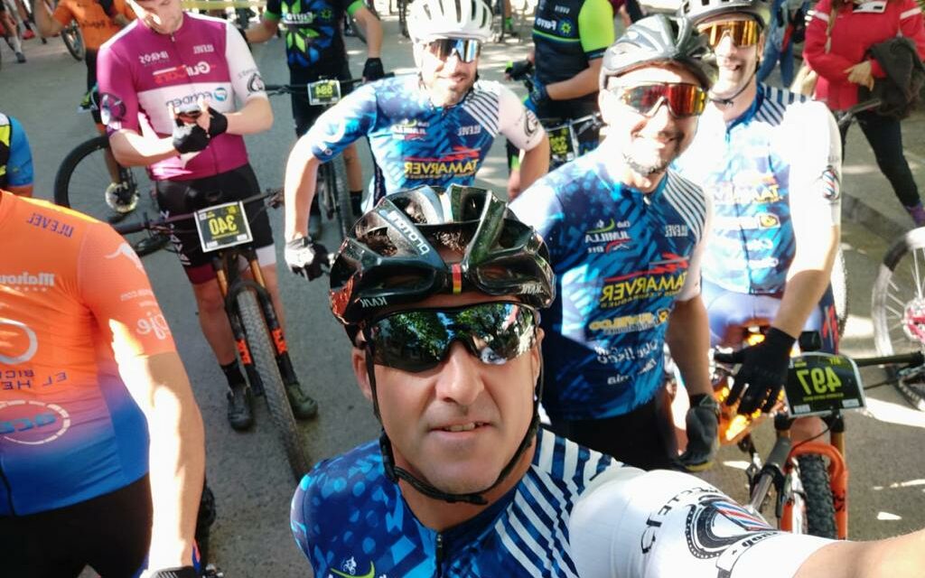 Un quinteto de corredores del club BTT se hacen la ‘Montaña de Riópar’