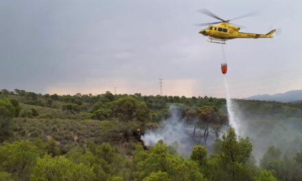 La tormenta de ayer provoca tres incendios, dos en la Sierra del Carche y uno en la de Santa Ana