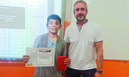 Cristhian Ismael Tenecela, ganador del concurso ‘Alcohol: conciencia con ciencia’