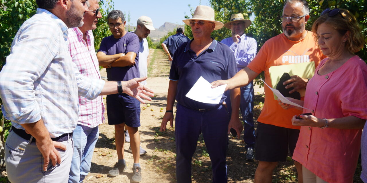 El consejero de Agricultura pide zona catastrófica para las parcelas afectadas por el reventón térmico