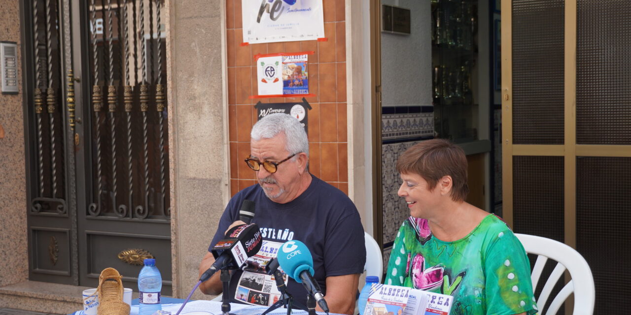 Andrés Cutillas presenta el nº35 de la revista de la Peña la Alborga