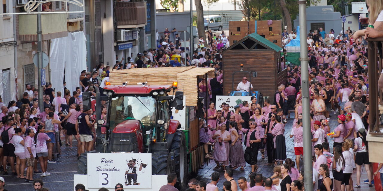 La Gran Cabalgata del Vino de Jumilla, desborda la alegría de todos sus participantes