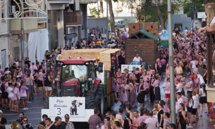 La Gran Cabalgata del Vino de Jumilla, desborda la alegría de todos sus participantes