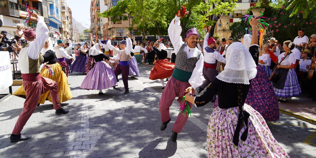 Las Danzas de España vienen a complementar a los Sones