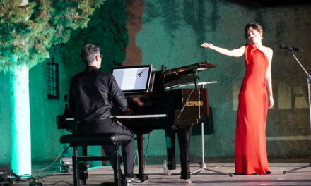 Magistral y mágico recital de Carmen Mateo y Pedro Valero en Santa Ana