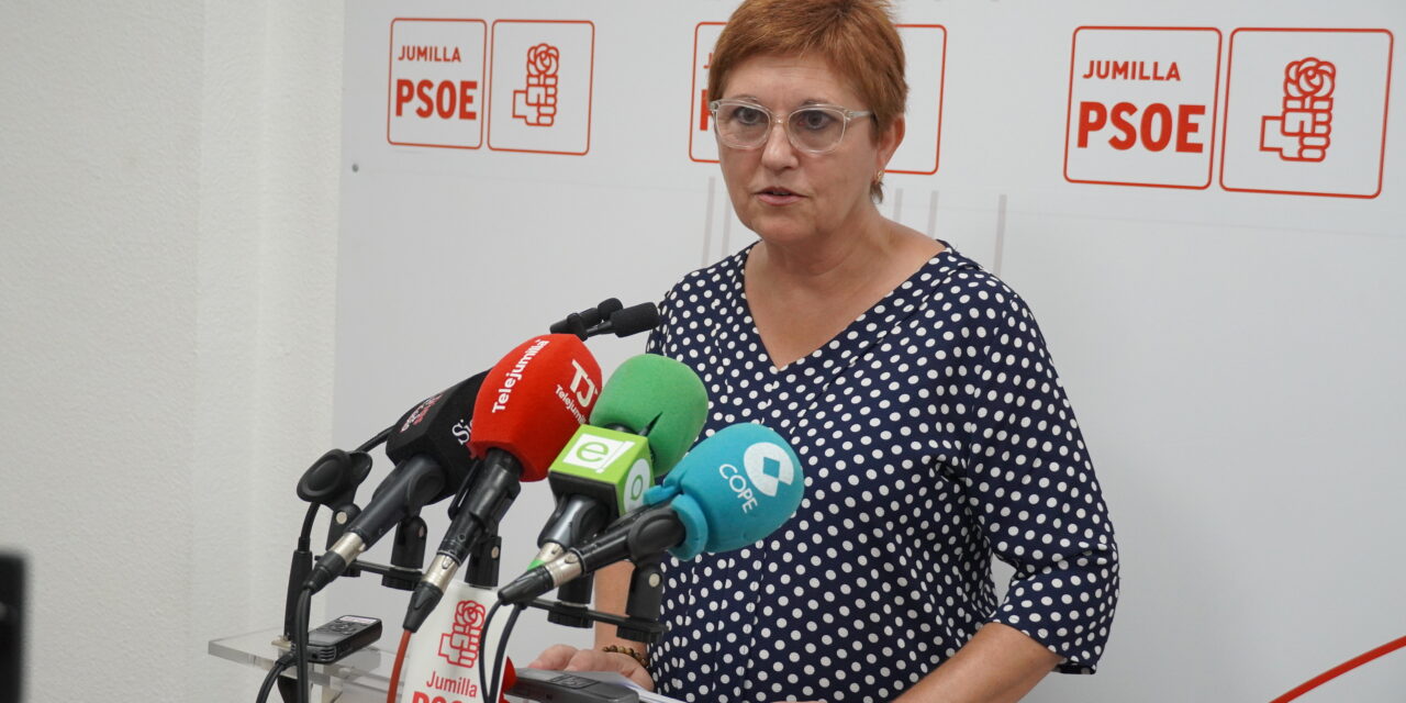 Juana Guardiola: “El pleno evidencia el entendimiento total del PP y de Vox en el Ayuntamiento”